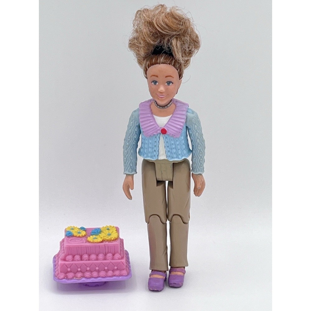 Fisher-Price Loving Family Grandma w/ Birthday Cake Dollhouse 2011 Mattel